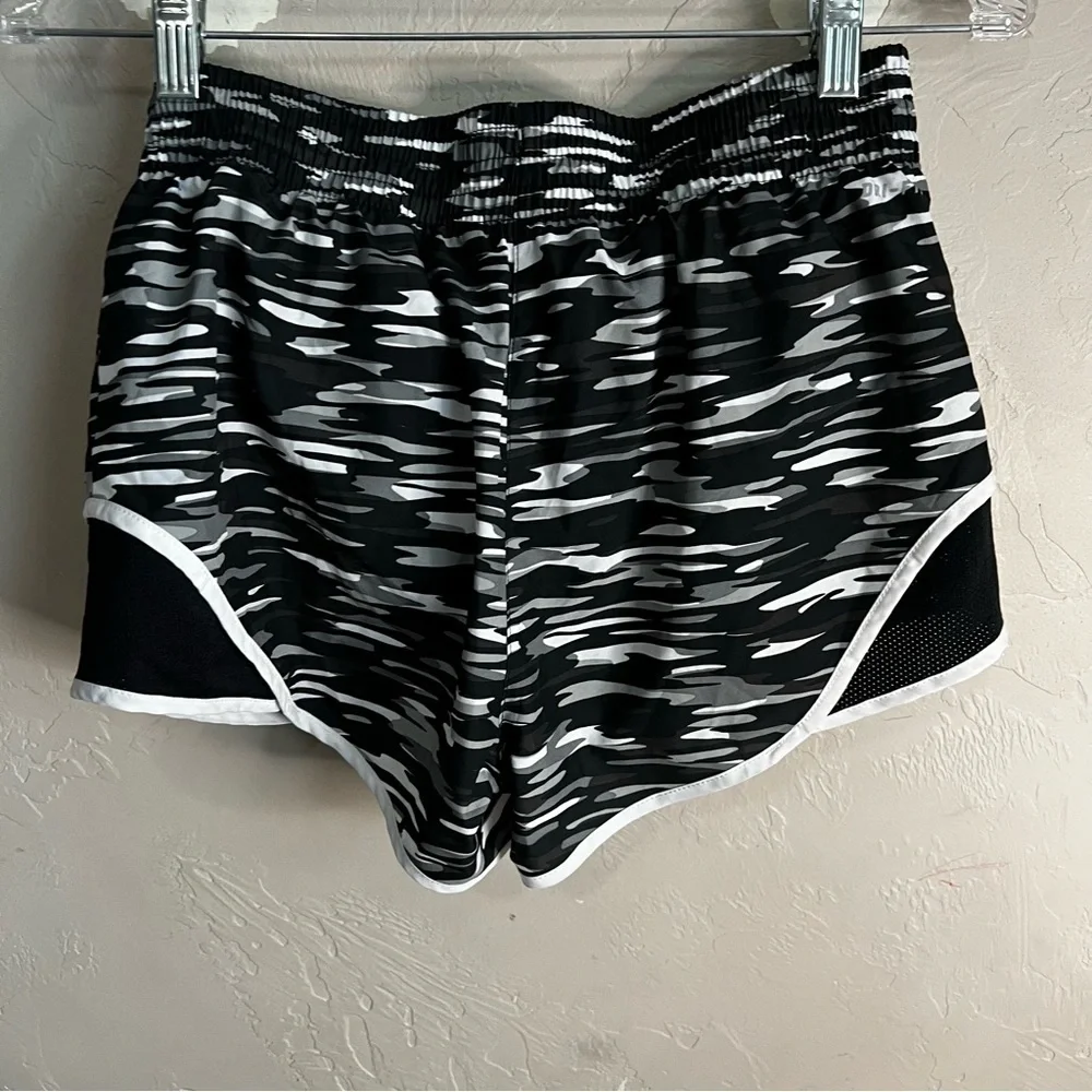 Nike‎ Dri Fit Tempo Black White Camo Running Shorts